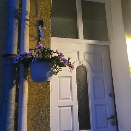 Homestay Hancho - Old Town Center *